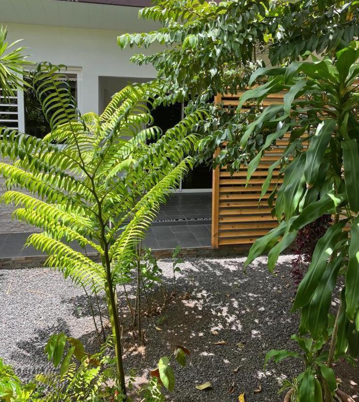Pare Lodge Tahiti Pirae Exterior photo
